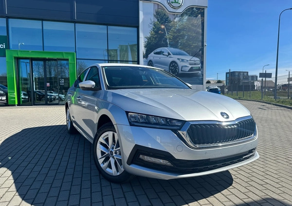 Skoda Octavia cena 113500 przebieg: 10, rok produkcji 2024 z Kłodawa małe 106